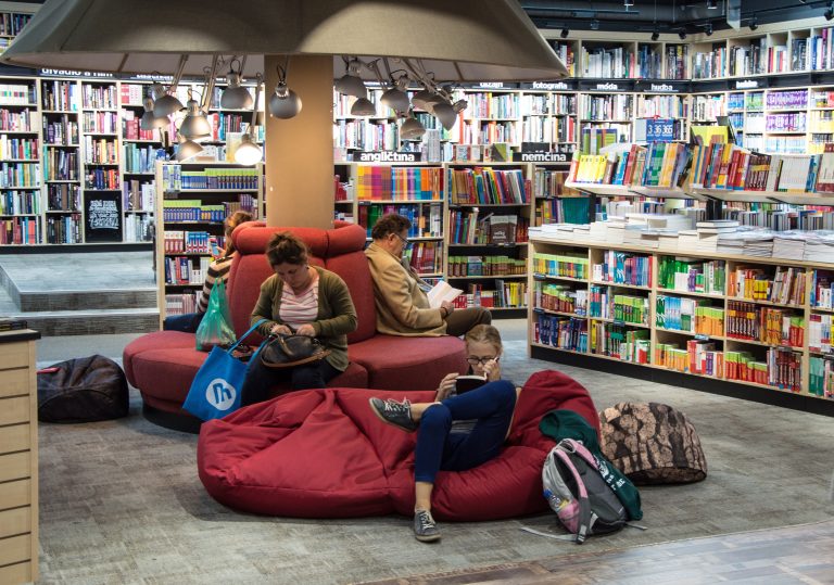 Does Reading Lead to a Healthier Life?